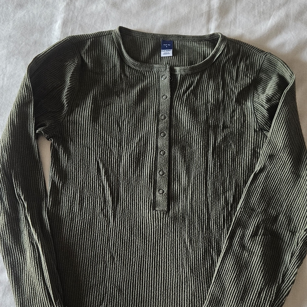 Old Navy Olive Ribbed Buttoned Top